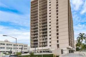 2625 Collins Ave, Miami, FL 33140, Sold 03/05/21