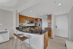 2625 Collins Ave, Miami, FL 33140, Sold 03/05/21