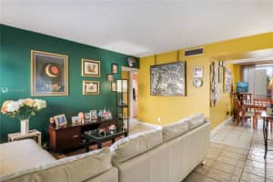 8625 NW 8th St, Miami, FL 33126, Sold 03/22/21
