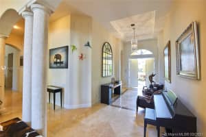 1285 Hatteras Ln, Hollywood, FL 33019, Sold 05/14/21
