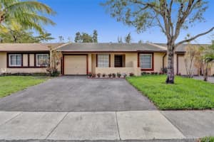 9310 E Daffodil Ln, Miramar, FL 33025, Sold 01/12/22
