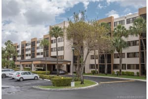 9735 NW 52nd St, Doral, FL 33178, Sold 06/24/21