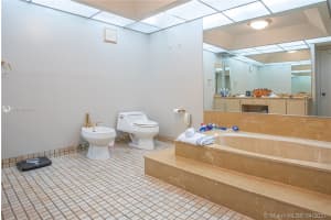 9735 NW 52nd St, Doral, FL 33178, Sold 06/24/21