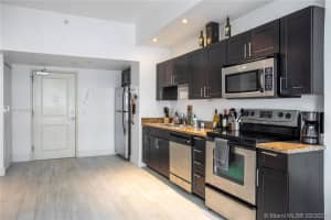 111 E Flagler St, Miami, FL 33131, Sold 04/06/21