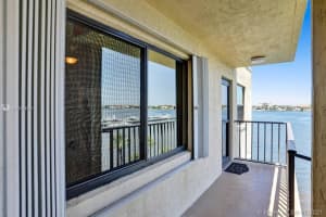 896 N Federal Hwy, Lantana, FL 33462, Sold 04/16/21