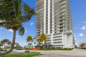 7901 Hispanola Ave, North Bay Village, FL 33141, Sold 04/21/21