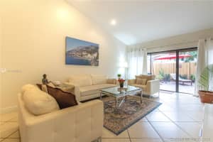 19945 NE 5th Ct #1m, Miami, FL 33179, Sold 03/31/21