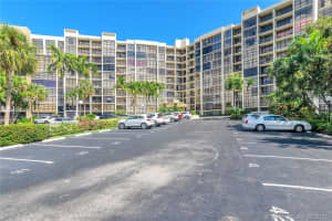 600 Parkview Dr # 1132, Hallandale Beach, FL 33009, Sold 06/16/21