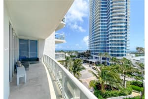 50 South Pointe Dr, Miami Beach, FL 33139, Sold 05/28/21