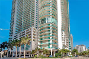 1800 N Bayshore Dr, Miami, FL 33132, Sold 05/20/21