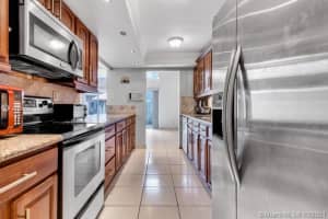 8408 NW 8th St, Miami, FL 33126, Sold 09/03/21