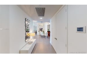 15811 Collins Ave, Sunny Isles Beach, FL 33160, Sold 04/30/21