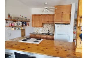 820 SW 11th Ave #16b, Hallandale Beach, FL 33009, Sold 07/28/21