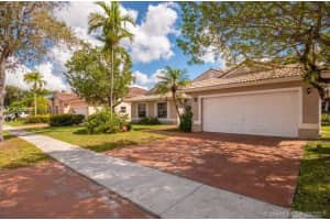 327 SW 185th Terrace, Pembroke Pines, FL 33029, Sold 04/09/21