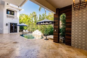 19456 40th Ct, Golden Beach, FL 33160, Sold 10/02/21