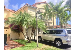 3520 Magellan Cir, Miami, FL 33180, Sold 04/30/21