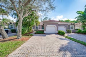 8040 S Aragon Blvd, Sunrise, FL 33322, Sold 05/03/21