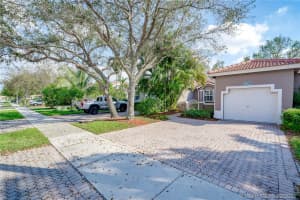 8040 S Aragon Blvd, Sunrise, FL 33322, Sold 05/03/21