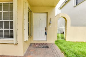 4083 E Silverado Cir, Hollywood, FL 33024, Sold 10/14/21
