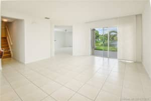4083 E Silverado Cir, Hollywood, FL 33024, Sold 10/14/21