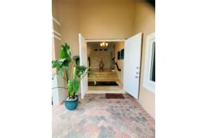 11284 NW 66th St, Doral, FL 33178, Sold 08/06/21