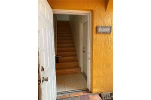 7482 NW 177th Terrace, Hialeah, FL 33015, Sold 06/04/21