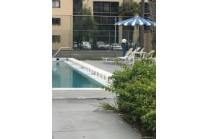 8635 NW 8th St, Miami, FL 33126, Sold 05/03/21