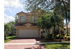 18448 NW 9th St, Pembroke Pines, FL 33029, Sold 04/20/21