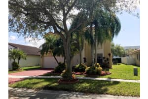 18448 NW 9th St, Pembroke Pines, FL 33029, Sold 04/20/21