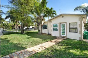 601 NW 8th St, Dania Beach, FL 33004, Sold 05/12/21