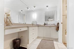 6039 Collins Ave, Miami Beach, FL 33140, Sold 07/09/21