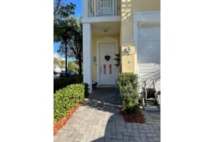 10899 NW 75th St, Medley, FL 33178, Sold 05/12/21