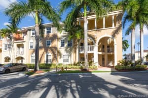 8900 NW 107th Ct, Doral, FL 33178, Sold 06/28/21