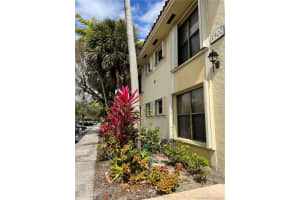 1502 Lake Crystal Dr, West Palm Beach, FL 33411, Sold 04/08/21