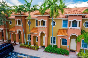746 SW 107th Ave, Pembroke Pines, FL 33025, Sold 06/01/21
