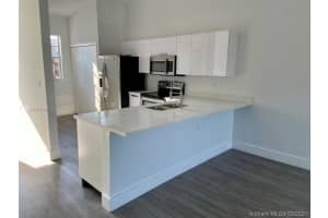 19031 NW 67th Pl, Hialeah, FL 33015, Sold 04/30/21