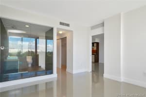 2155 Washington Ct, Miami Beach, FL 33139, Sold 02/02/22