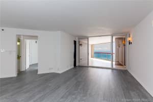 6767 Collins Ave, Miami, FL 33141, Sold 04/29/21