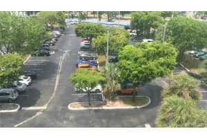 9440 Fontainebleau Blvd, Miami, FL 33172, Sold 05/04/21