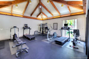 20310 NE 34th Ct, Miami, FL 33180, Sold 07/01/21