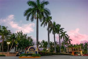 887 Spinnaker Dr, Hollywood, FL 33019, Sold 04/27/21