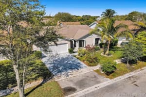 1020 SW 87th Terrace, Pembroke Pines, FL 33025, Sold 04/09/21