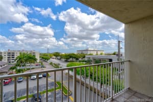 8145 NW 7th St, Miami, FL 33126, Sold 05/28/21