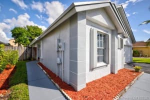 9981 NW 45th St, Sunrise, FL 33351, Sold 04/09/21