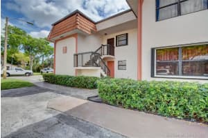 902 NE 209th St, Miami, FL 33179, Sold 05/10/21