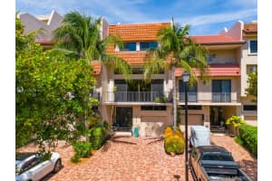 6126 Paradise Point Dr, Palmetto Bay, FL 33157, Sold 06/09/21