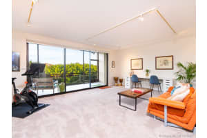 6126 Paradise Point Dr, Palmetto Bay, FL 33157, Sold 06/09/21