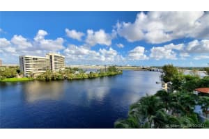 5091 NW 7th St, Miami, FL 33126, Sold 04/23/21
