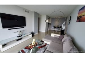 5091 NW 7th St, Miami, FL 33126, Sold 04/23/21