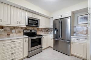 3200 Port Royale Dr N, Fort Lauderdale, FL 33308, Sold 06/01/21